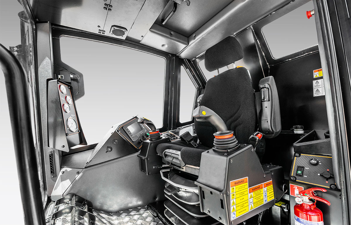 La cabine FAE PT-175 est conçue pour ceux qui travaillent dans des conditions extrêmes