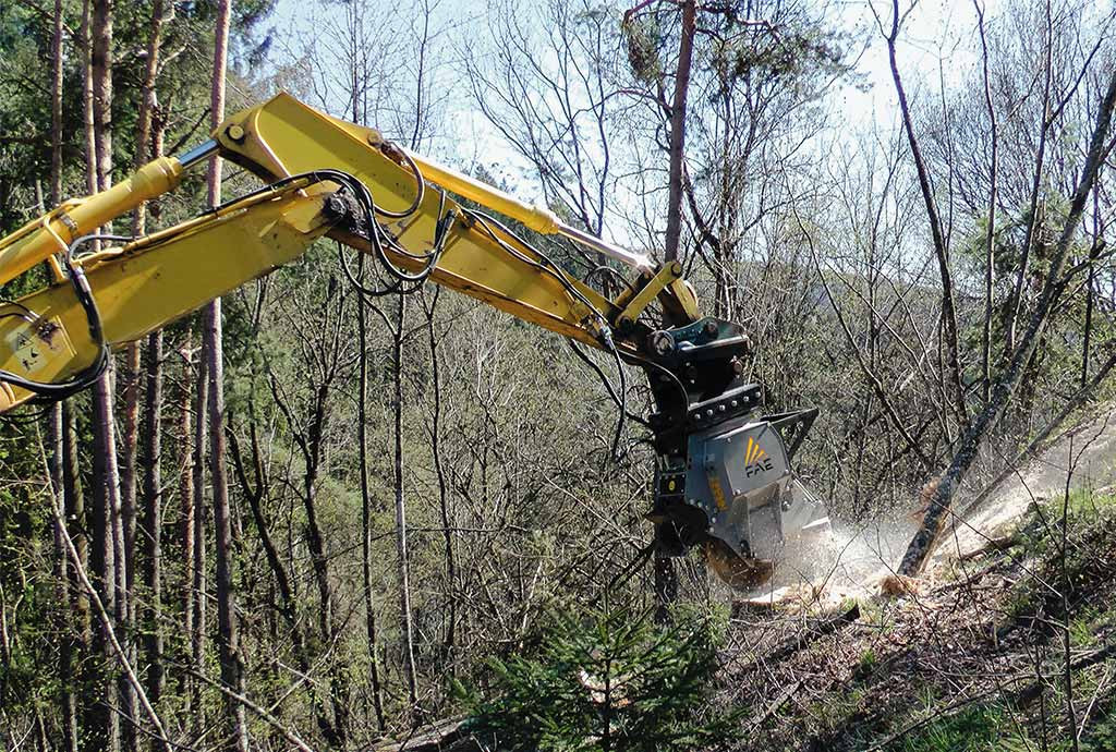 Broyeurs de souches pour pelles