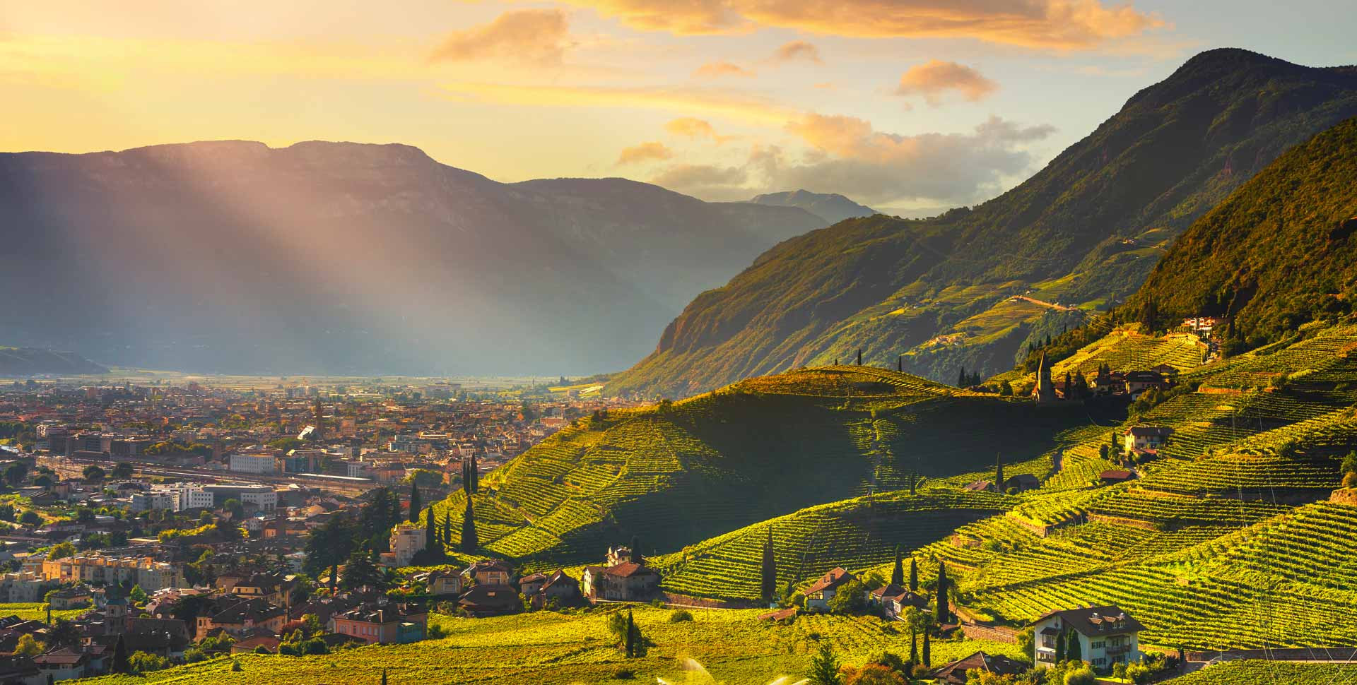 Italie, Tyrol du Sud, Aéroport de Bolzano | #FAESTORY Italie, Tyrol du Sud, Aéroport de Bolzano | #FAESTORY