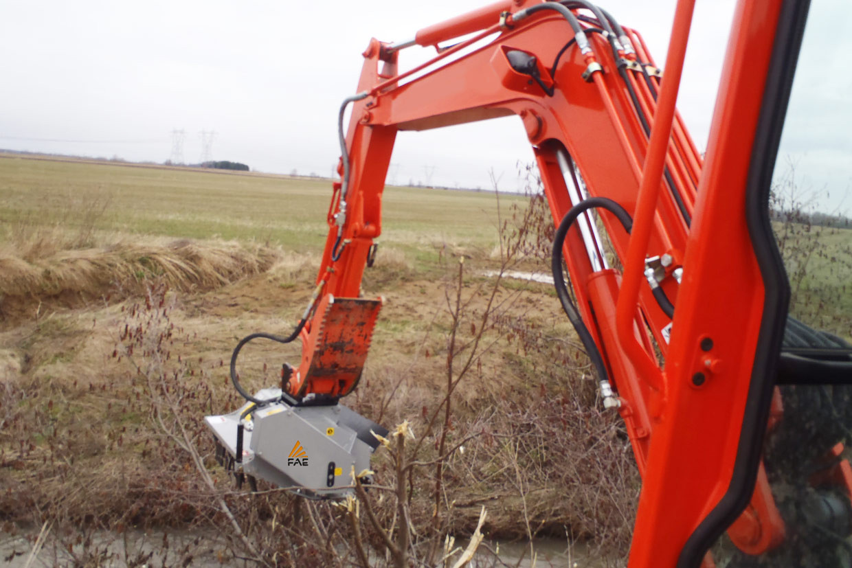 PMM/HY, shredder for excavator ideal for shredding grass and shrubs 
