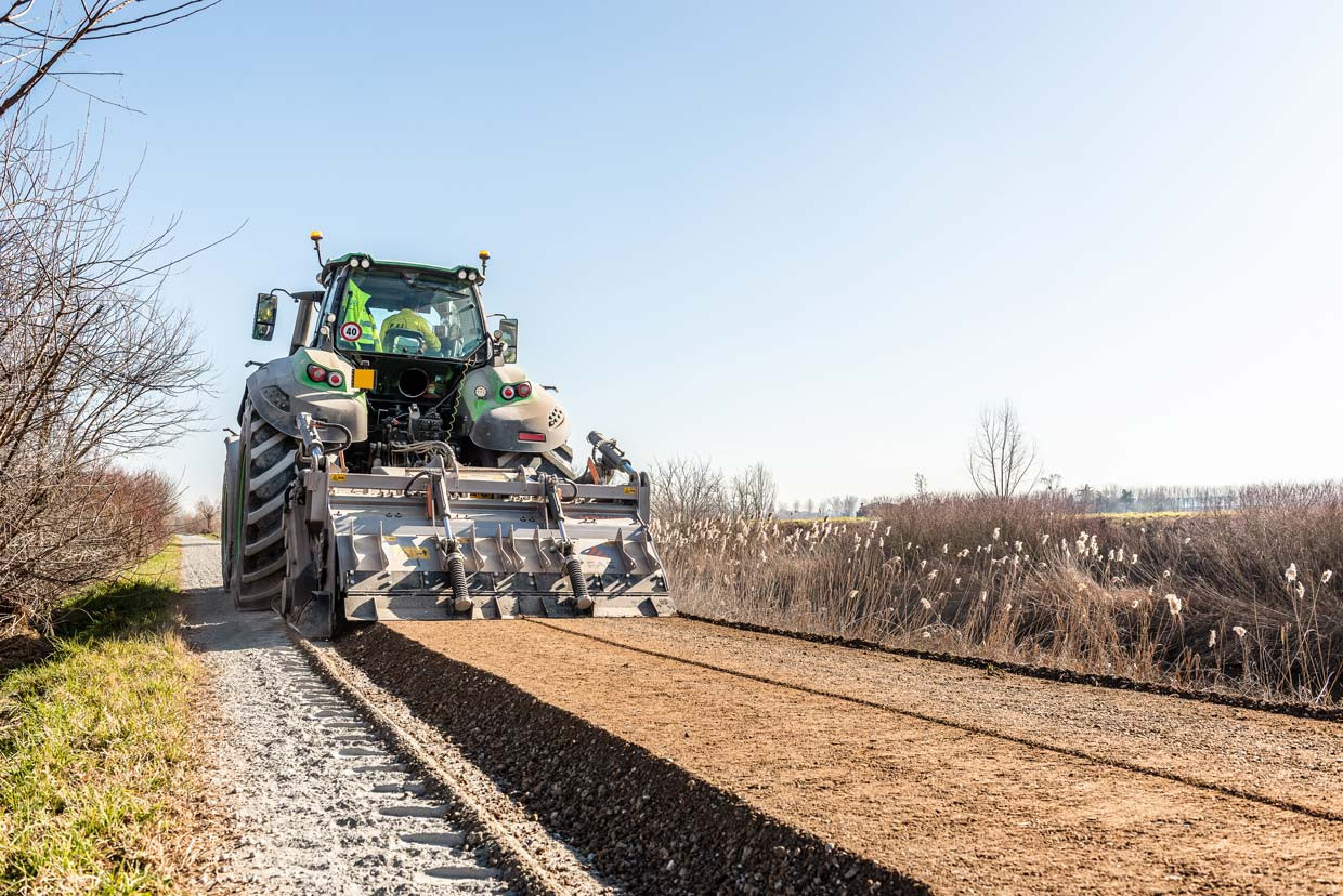 MTM - MTM/HP, the multifunctional head for tractors with compact dimensions and extreme maneuverability 