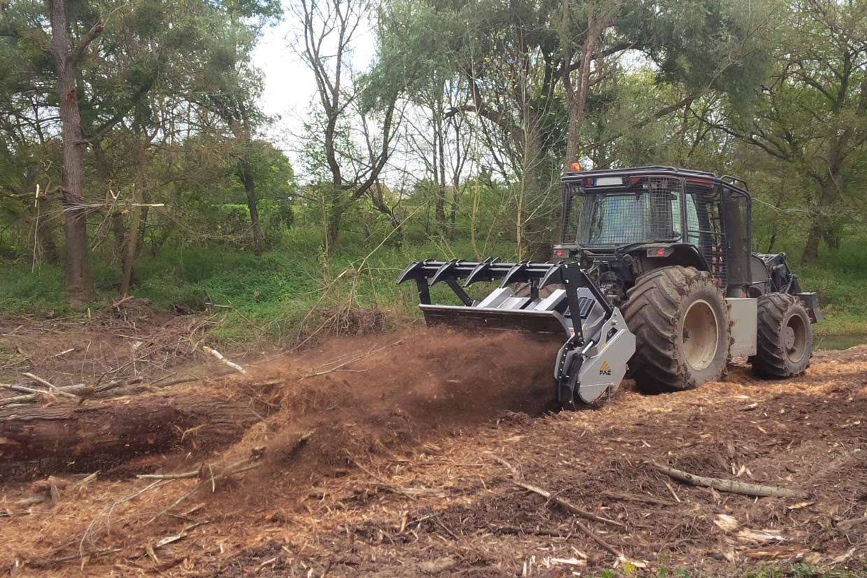 UMH/MEGA, forestry mulchers also suitable for agricultural reclamation and crushing of stones 