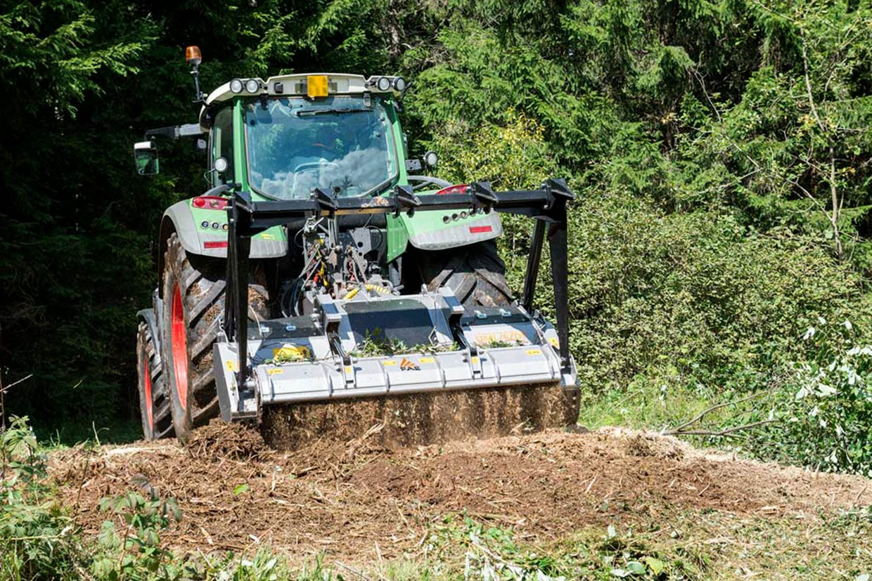 UML/S/DT, trituradora trituradora de gran versatilidad, disponiendo de dos tipos diferentes de dispositivos de auto alineamento