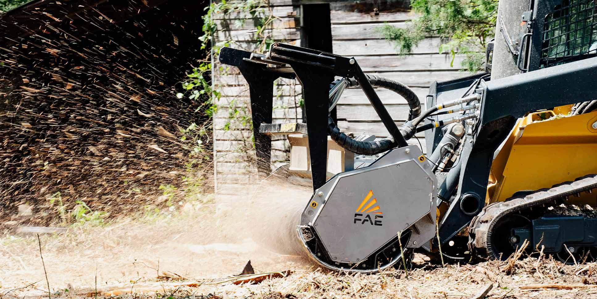 Full Banner Media Technologies - Système cinématique interne du châssis | FAE