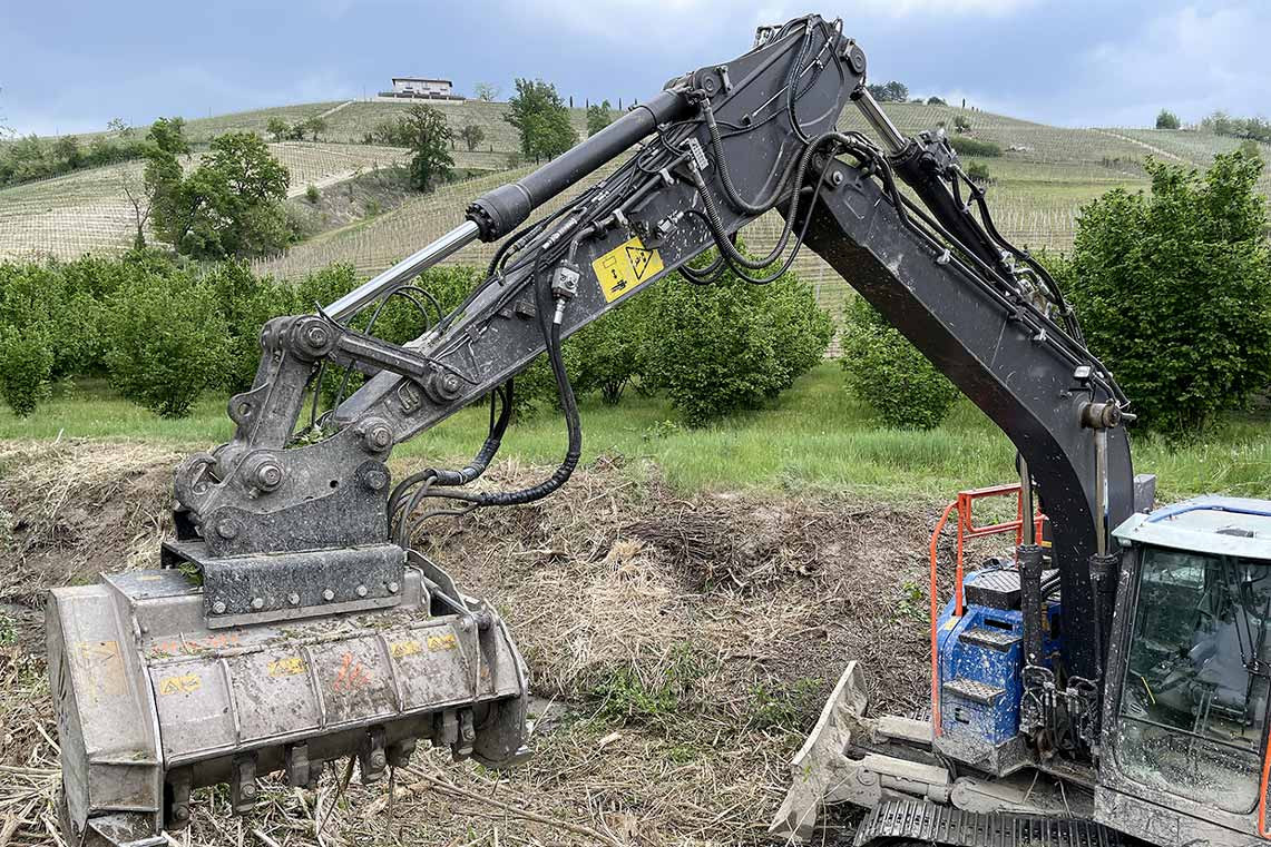 UML/HY - UML/HY/VT- UML/HY/SONIC - FML/HY, forestry mulchers with intelligent and flexible system that allows to automatically calibrate the hydraulic parameters 