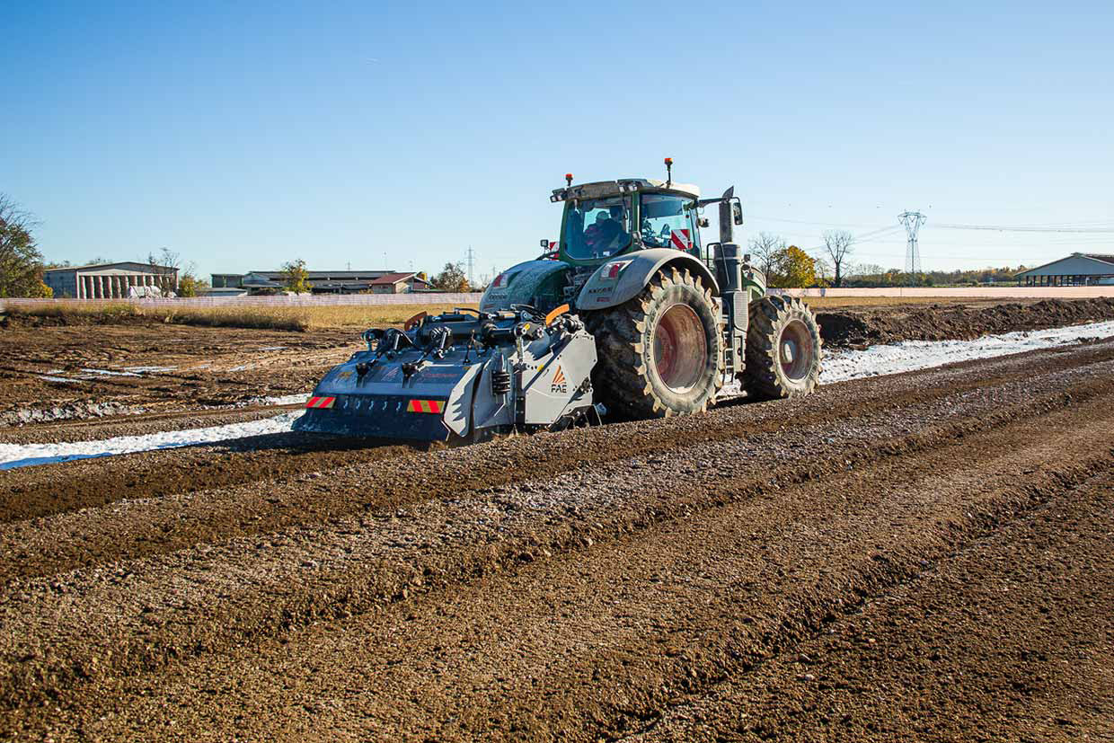 STABI/H - STABI/H/HP, estabilizador con cámara de geometría variable y la transmisión integrada en el rotor permiten trabajar el suelo con extrema precisión, hasta 54 cm de profundidad 