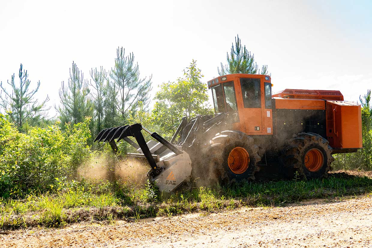 300/U, forestry mulcher suitable for the management of wooded areas 