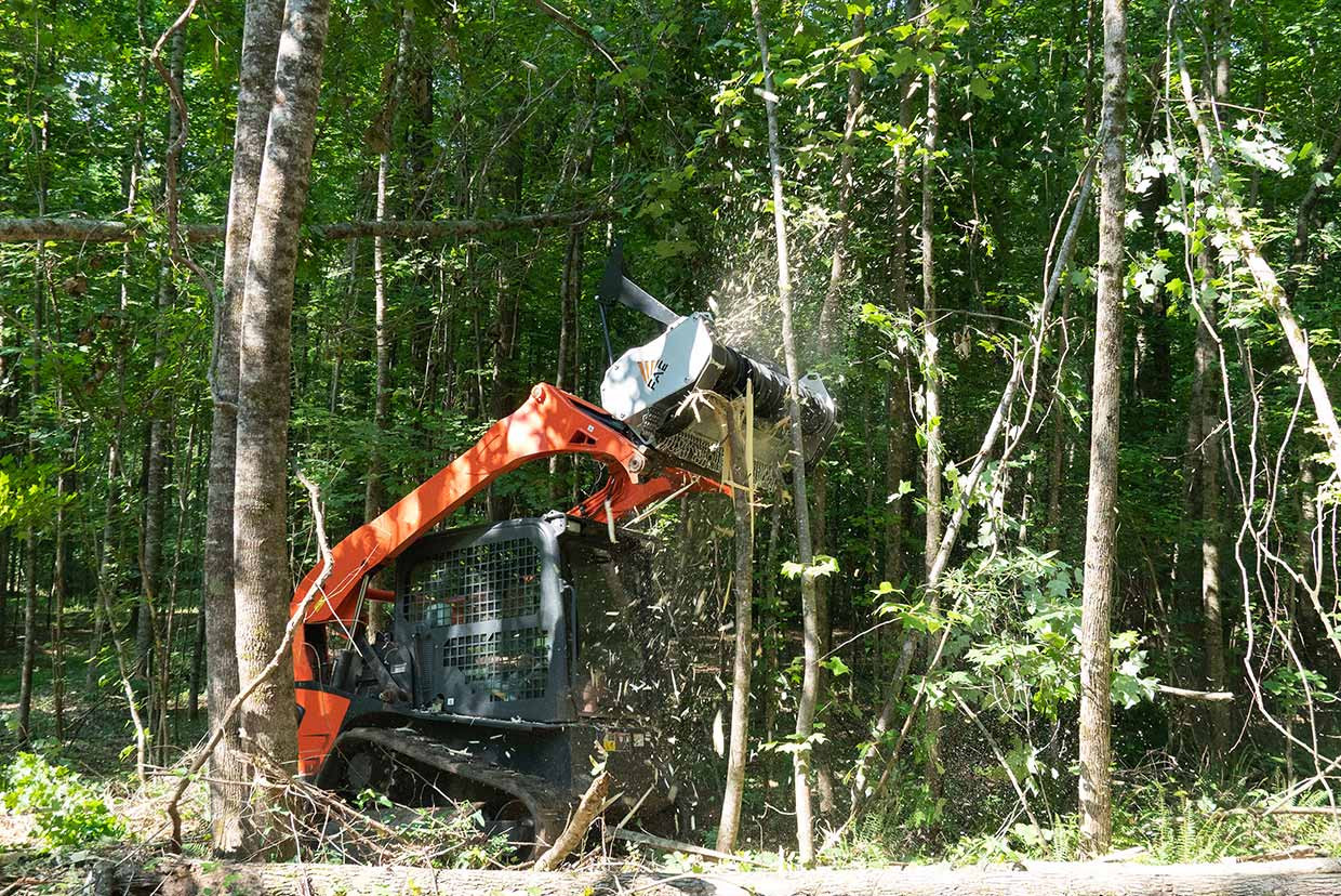 BL1/SSL/VT, le broyeur forestier conçu pour les chargeuses compactes de 45 à 65 ch