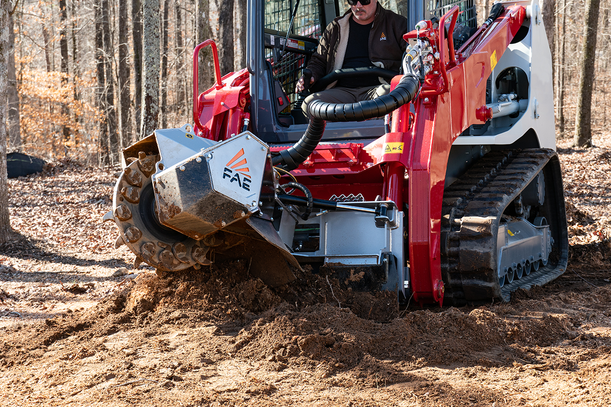 SCL/SSL, trituradora de tocones para minicargadoras para fresar troncos grandes