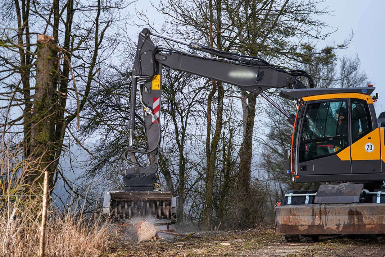 UML/HY - UML/HY/VT- UML/HY/SONIC - FML/HY, forestry mulcher for the maintenance of roadsides and railway lines 