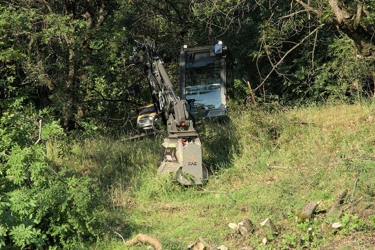 BL2/EX/VT - BL2/EX/SONIC, broyeur forestier pour pelle adapté à la gestion, l'entretien et la protection des espaces boisés, forestiers et fauniques 