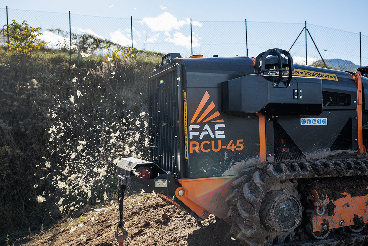 RCU45, con radiador autolimpiante que permite mantener siempre el máximo rendimiento a la vez que reduce el mantenimiento.