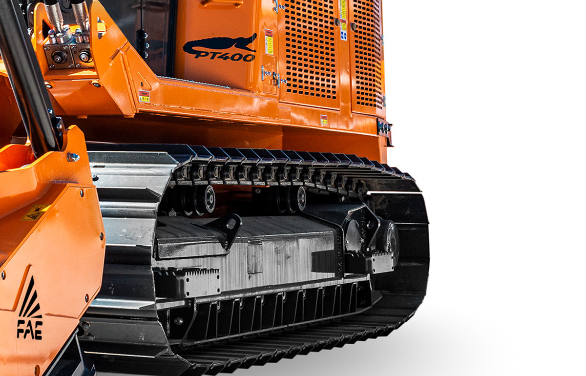 The FAE PT400 undercarriage structure provides maximum operational performance and reliability even in the most demanding jobs