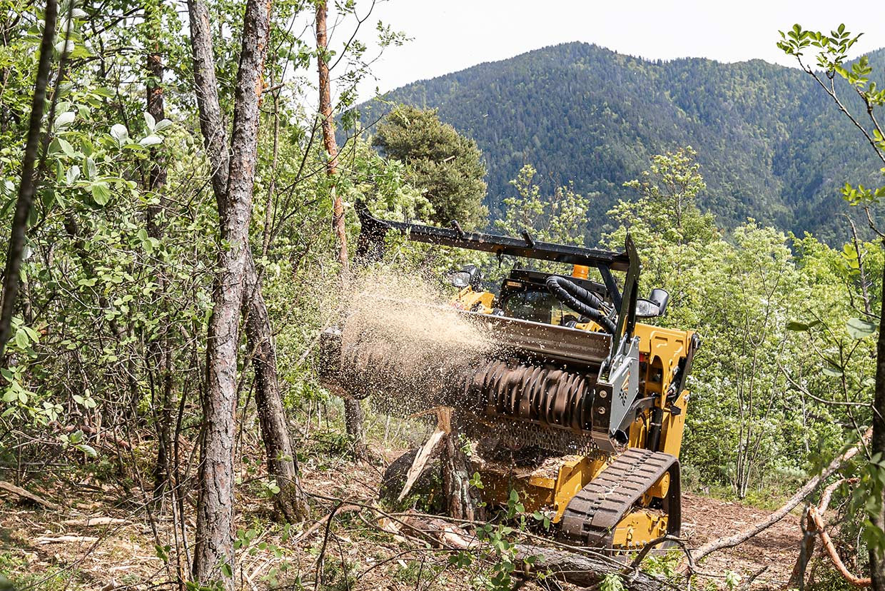 BL4_SSL_Forestry_Mulchers_for_Excavators_FAE_Application_Gallery_01.jpg