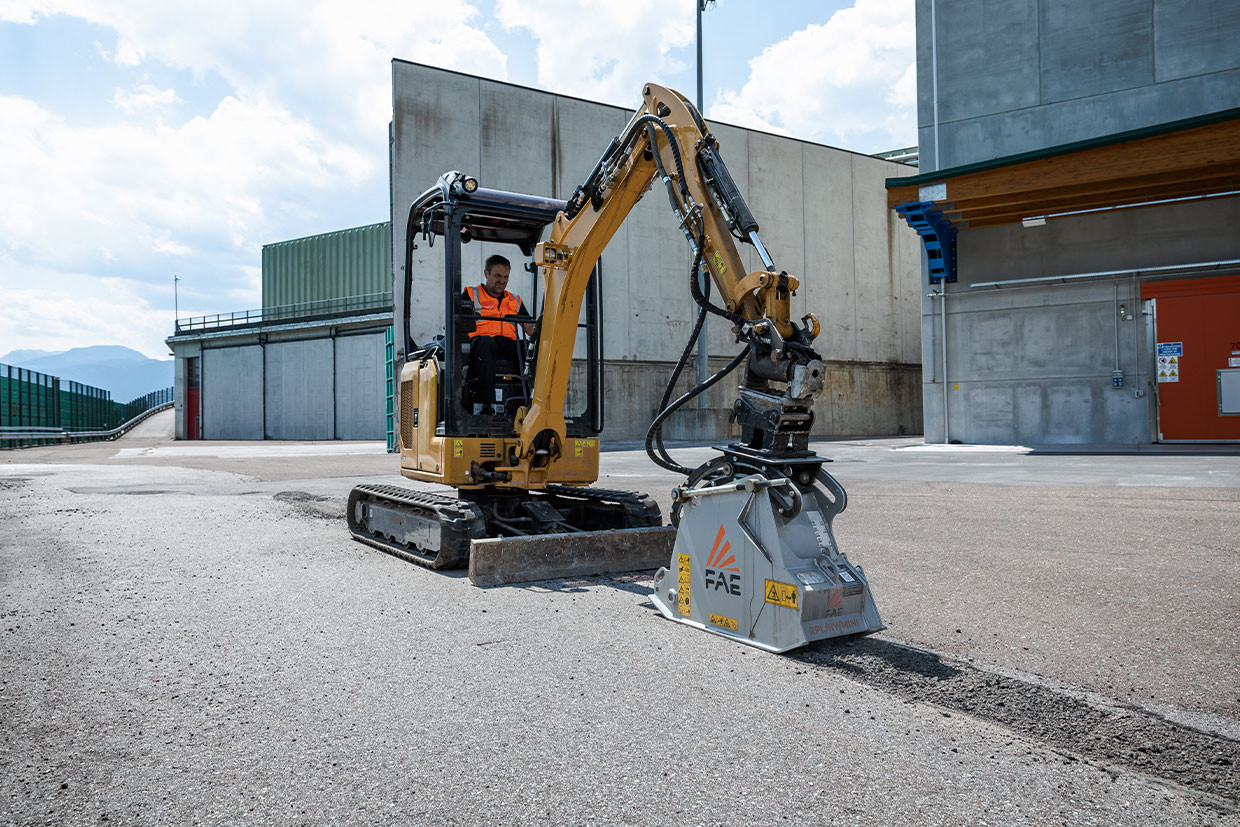 RPL/HY/MINI, road planer for compact excavators.