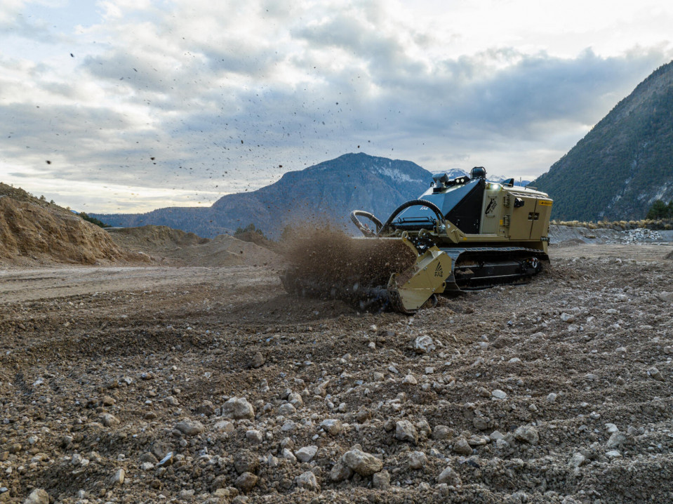 PT300 D_MINE_Remote_Controlled_Tracked_FAE_02_preview.jpg